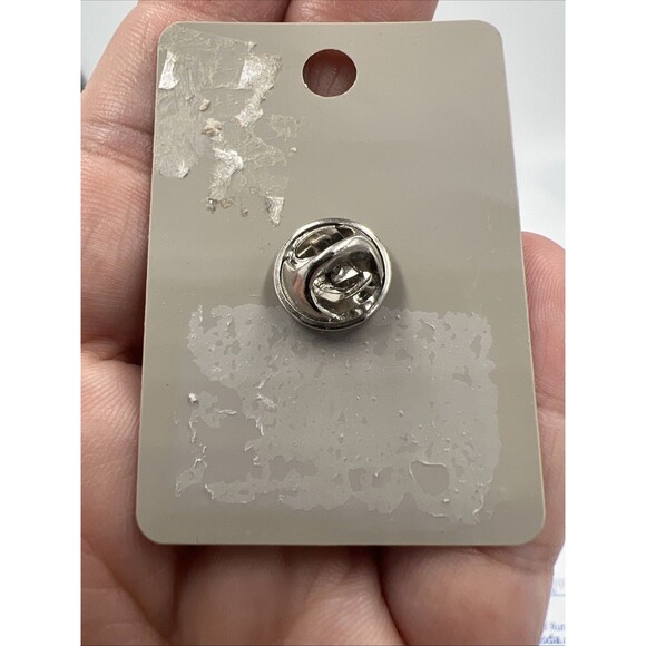 Seattle Washinton Pin WA City Landmarks Space Needle Vintage - Picture 3 of 5